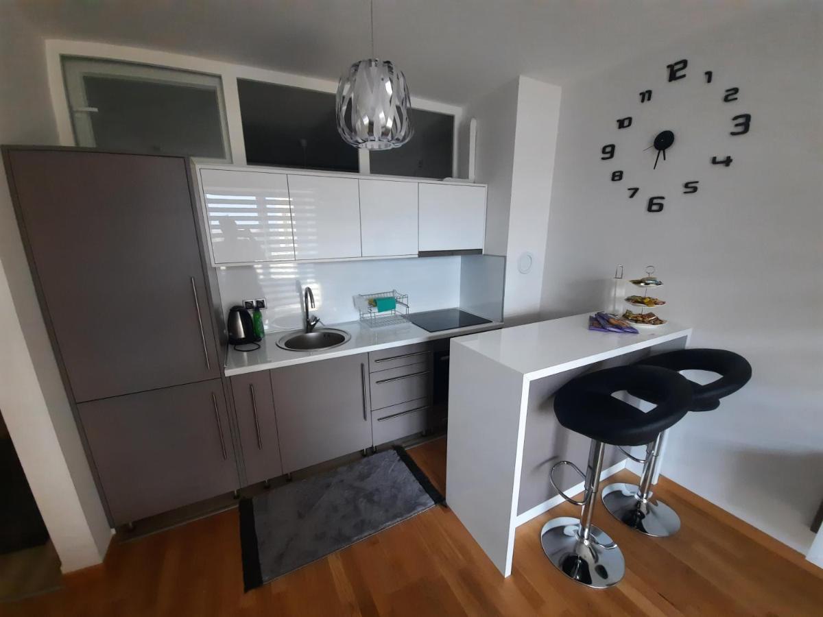 Apartman Bulevar Sarajevo - Free Parking Ngoại thất bức ảnh